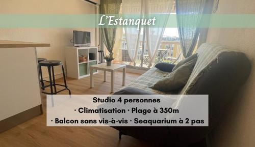 Studio Apartment with Balcony