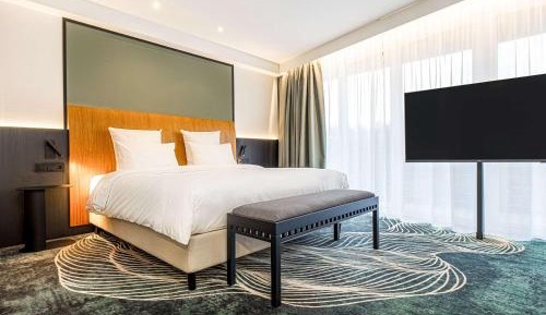 Privilege King Room with Sofa Bed and SPA Access