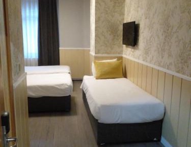 Classic Triple Room