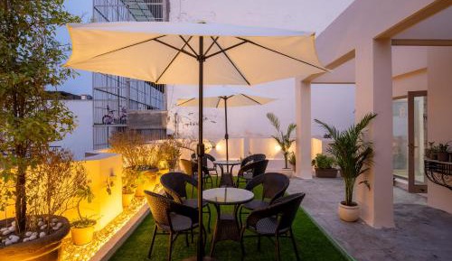 Two-Bedroom Apartment with City View