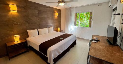 Deluxe Tukan Tower