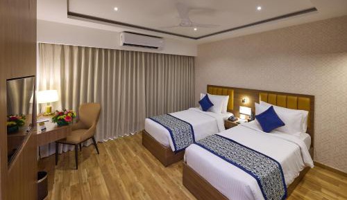 Deluxe Twin Room with Balcony