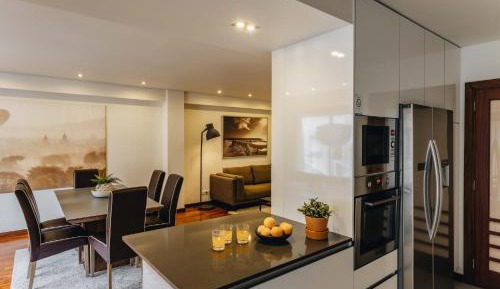 Three-Bedroom Deluxe Apartment