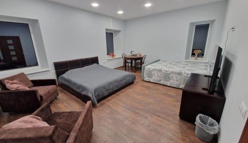 Family Room with Garden View