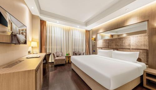 Deluxe Double Room with Bath