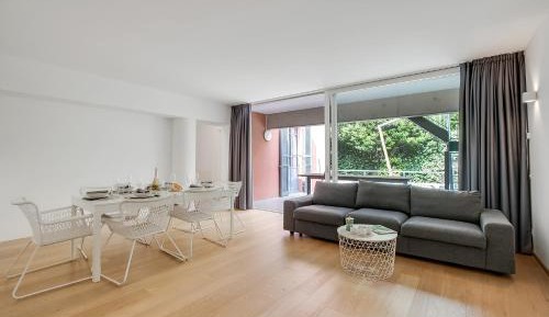 One-Bedroom Apartment with Terrace