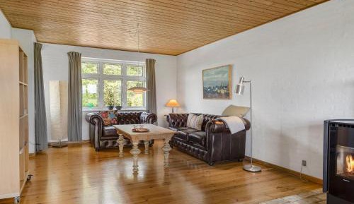 Four-Bedroom Holiday Home
