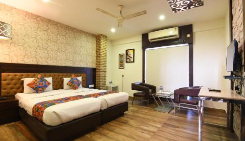 Deluxe Double or Twin Room