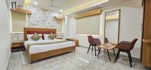 Studio with Spa Bath
