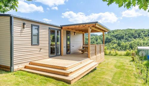 Three-Bedroom Holiday Home 