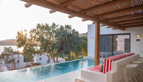 Suite with Private Pool