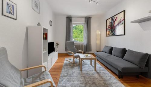 Superior One-Bedroom Apartment