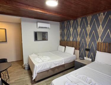 Deluxe Family Room