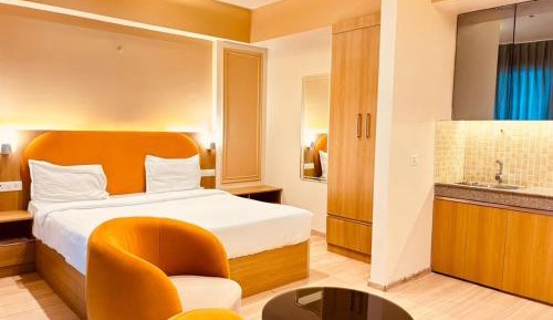 Deluxe King Room