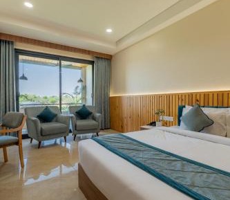 King Room with Balcony