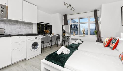 One-Bedroom Standard Apartment