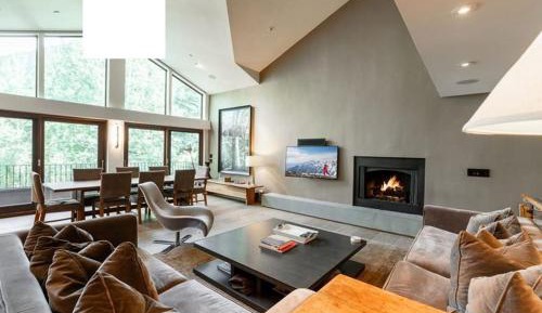 Four-Bedroom Apartment