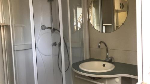 Two-Bedroom Chalet - Gitotel 