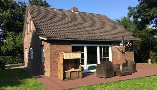 Three-Bedroom Holiday Home 