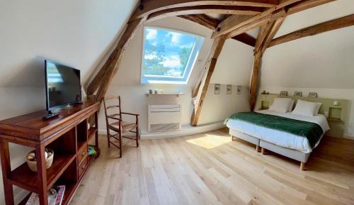Double Room with Private Bathroom