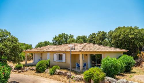 Two-Bedroom Villa (4-6 Adults)
