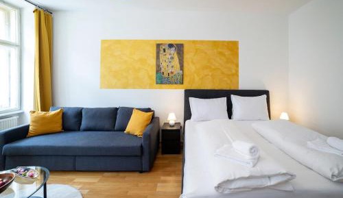 Superior One-Bedroom Apartment