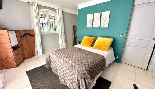 Double Room with Private Bathroom
