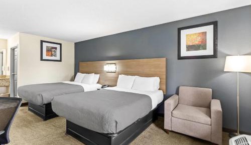 Queen Room with Two Queen Beds - Non-Smoking
