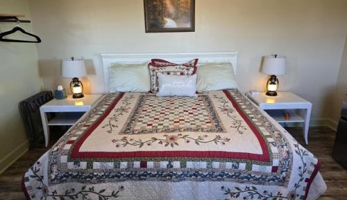 King Room with Mountain View