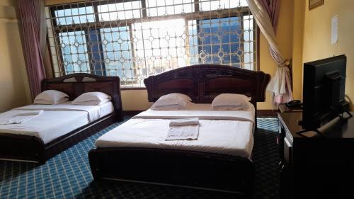 Large Twin Room