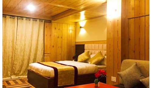 Double Room with Mountain View