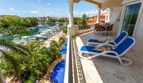 Family Two-Bedroom Apartment with View