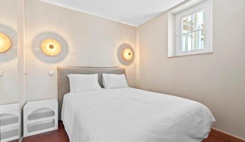 One-Bedroom Apartment Canoubiers