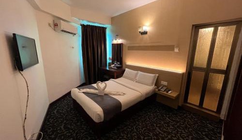 Standard Queen Room