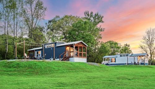One-Bedroom Bungalow