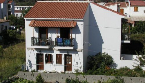 Standard Twin Room with Garden View