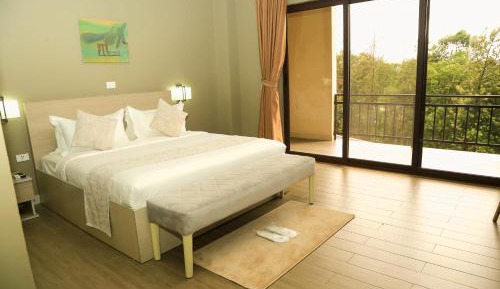 Queen Room