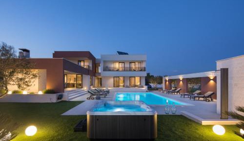 Deluxe Villa