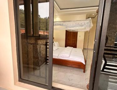Deluxe Double Room with Balcony and Sea View