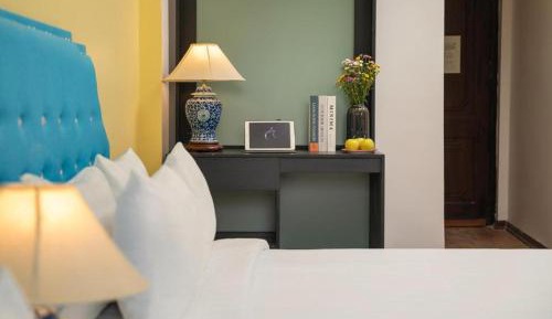 Room #1251740205