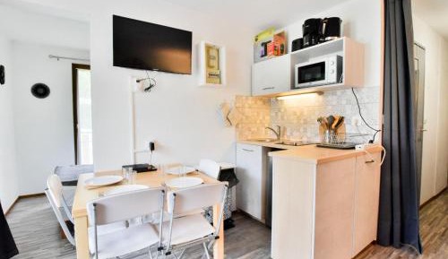 Apartment (6 Adults)