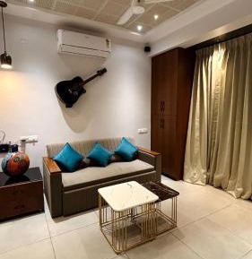 Room #1474164001