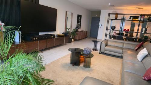 Apartment with City View
