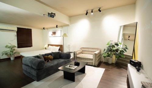 Room #1473785601