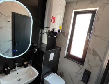 Room #1472676802