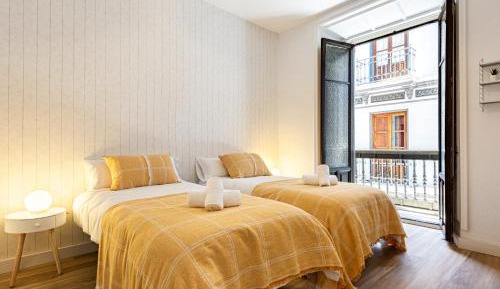 Double Room with Shared Bathroom