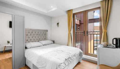 Room #1473894601