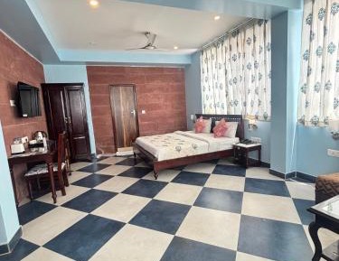 Deluxe Junior Suite