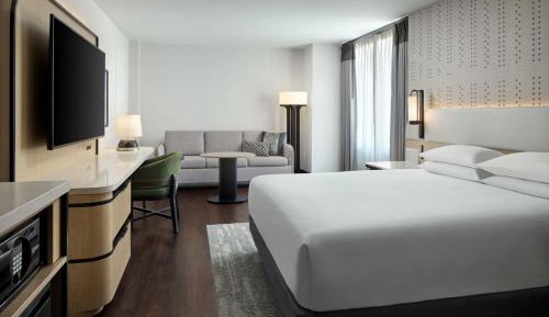 King Room with Sofa Bed