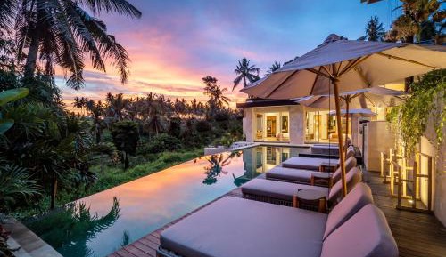 Villa with Private Pool